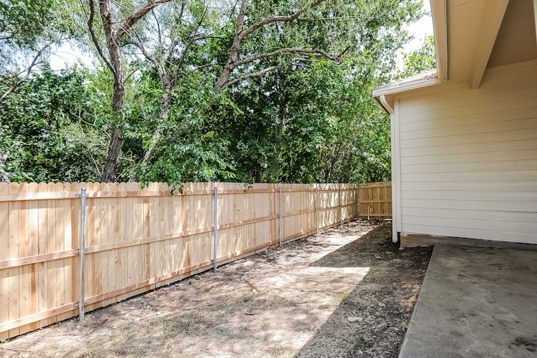 Photo 24 of 25 - 13308 Ridgepointe Rd, Fort Worth, TX 76244