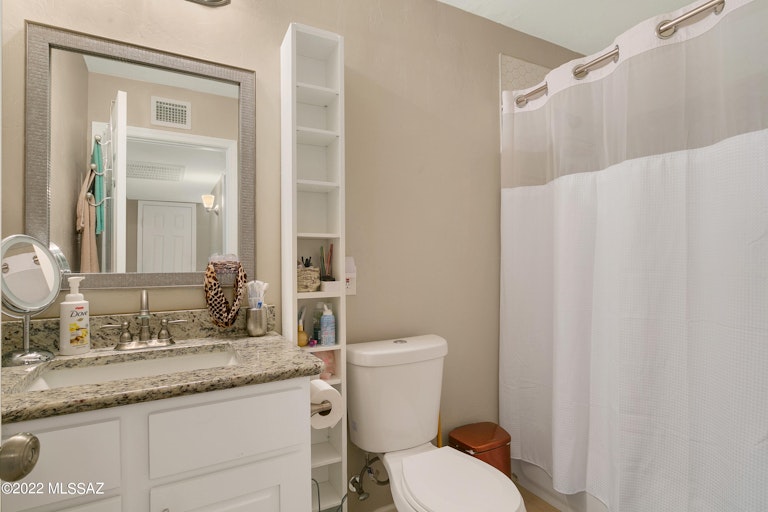 Photo 10 of 28 - 2810 E Florence Dr, Tucson, AZ 85716