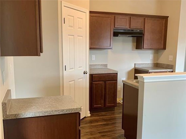 Photo 7 of 27 - 1220 Thea Cv, New Braunfels, TX 78130