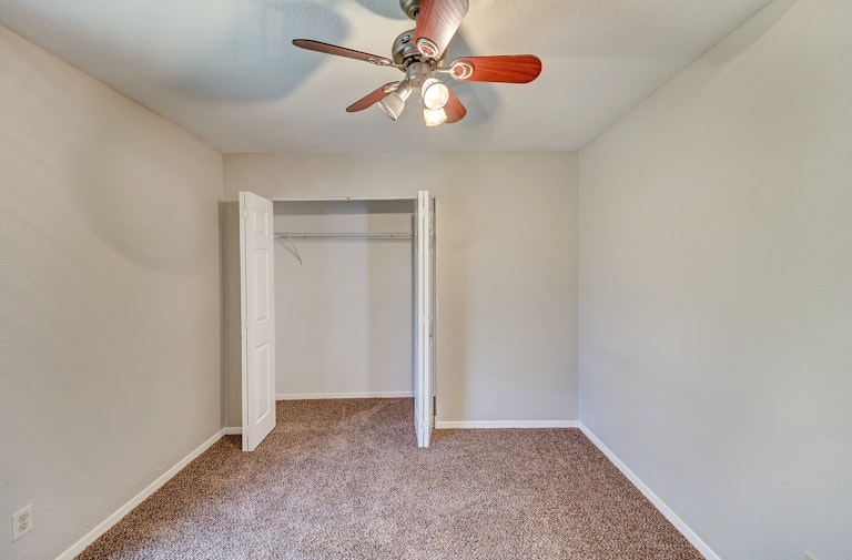 Photo 24 of 29 - 3106 Edelweiss Dr, Grand Prairie, TX 75052