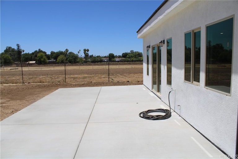 Photo 6 of 42 - 4974 Beatty Dr, Riverside, CA 92504