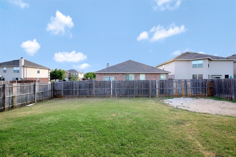 Photo 25 of 25 - 8601 Star Thistle Dr, Fort Worth, TX 76179