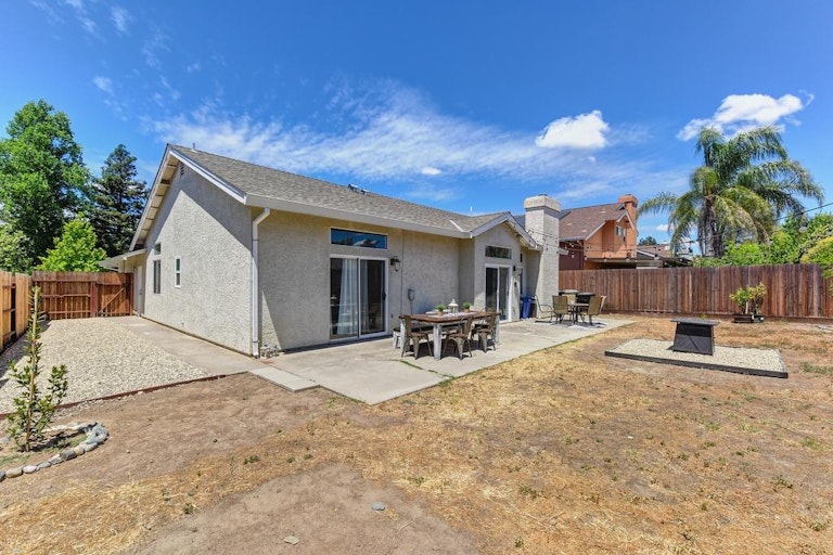 Photo 39 of 40 - 8372 Vintage Park Dr, Sacramento, CA 95828