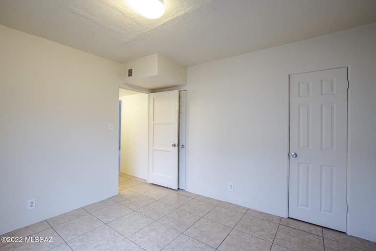 Photo 23 of 43 - 1548 E 9th St, Tucson, AZ 85719