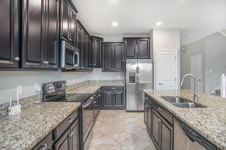 Photo 4 of 18 - 11009 Little Blue Heron Dr, Riverview, FL 33579