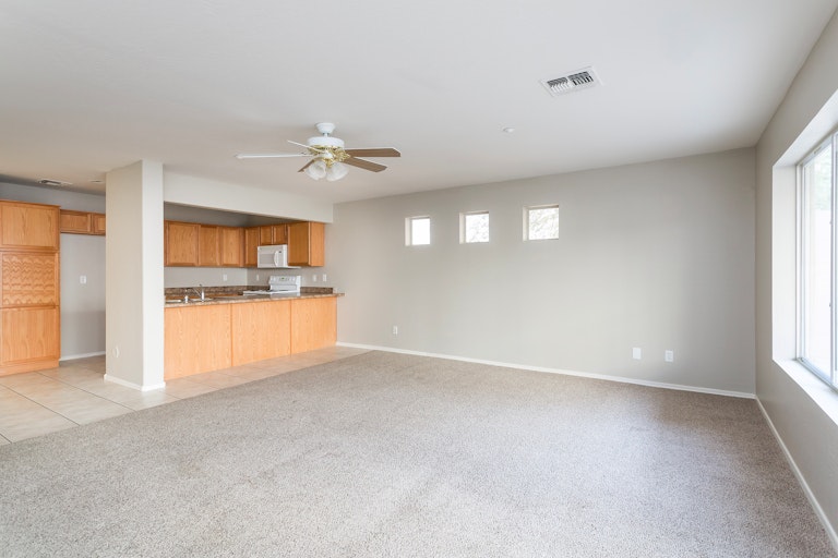 Photo 10 of 20 - 16015 N 30th St #116, Phoenix, AZ 85032