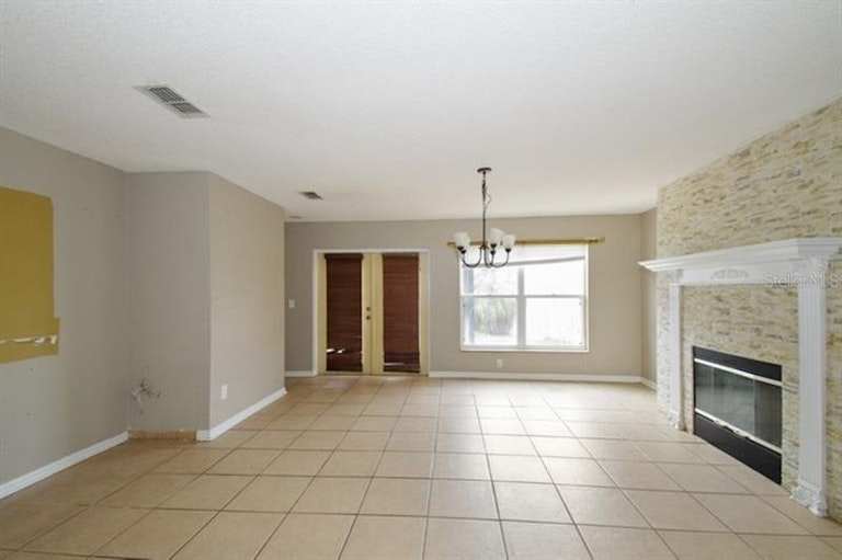 Photo 8 of 23 - 12925 Los Alamitos Ct, Orlando, FL 32837