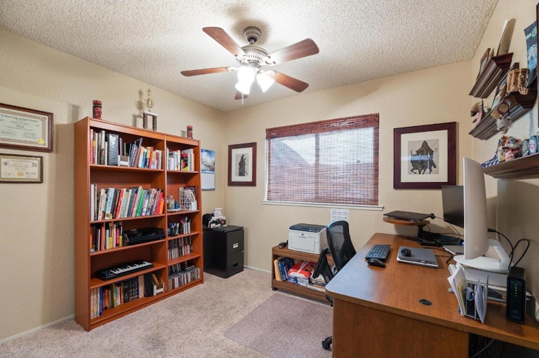 Photo 21 of 31 - 1445 Klamath River Dr, Rancho Cordova, CA 95670