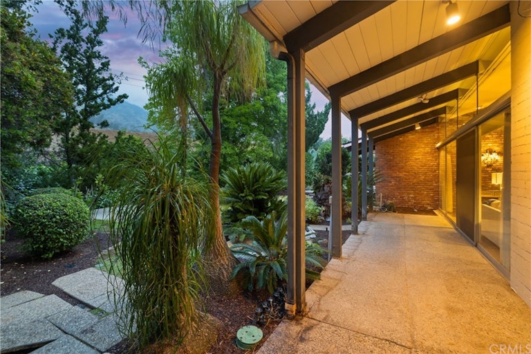 Photo 62 of 75 - 1123 W Donington St, Glendora, CA 91741