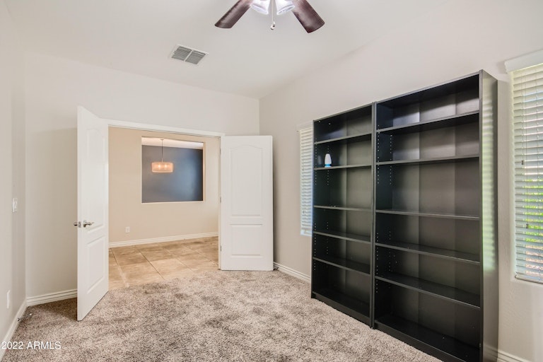 Photo 13 of 28 - 2773 E Runaway Bay Pl, Gilbert, AZ 85298