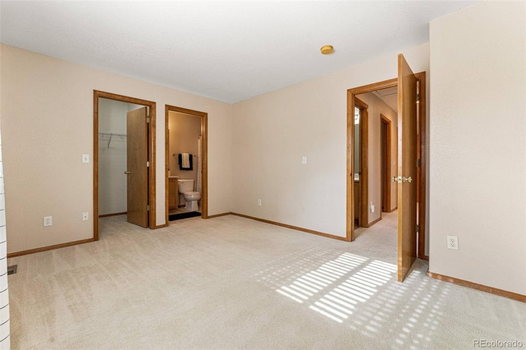 Photo 20 of 33 - 7962 S Kalispell Way, Englewood, CO 80112