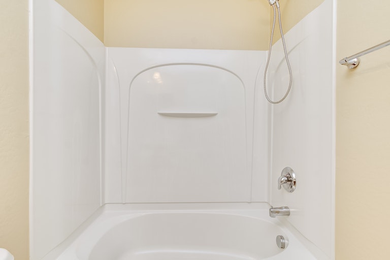 Photo 31 of 35 - 18549 W Vogel Ave, Goodyear, AZ 85338