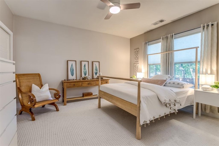 Photo 18 of 38 - 405 N Bradley St, McKinney, TX 75069