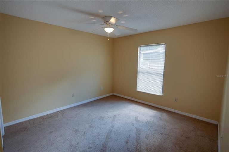 Photo 22 of 39 - 11007 Kenbrook Dr, Riverview, FL 33578