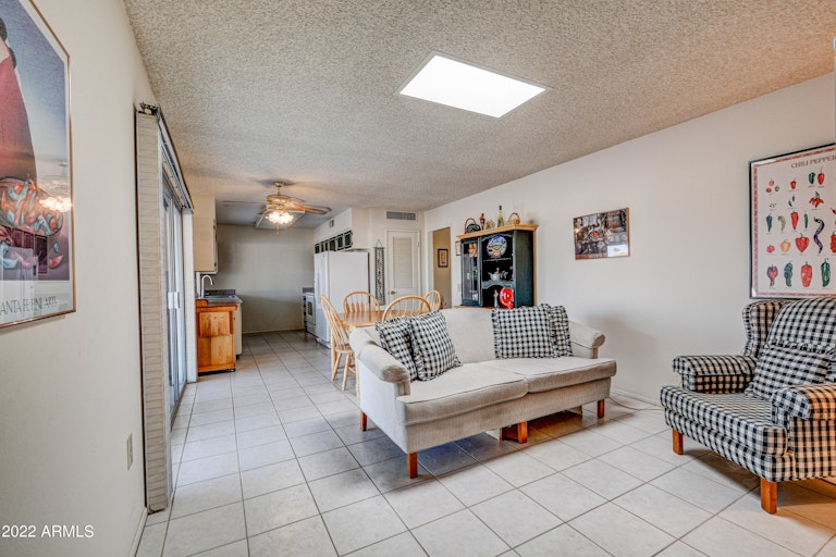 Photo 24 of 32 - 14444 N Lakeforest Dr, Sun City, AZ 85351