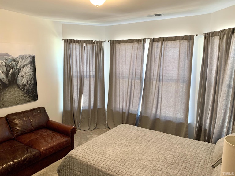 Photo 10 of 27 - 133 Beldenshire Way, Holly Springs, NC 27540