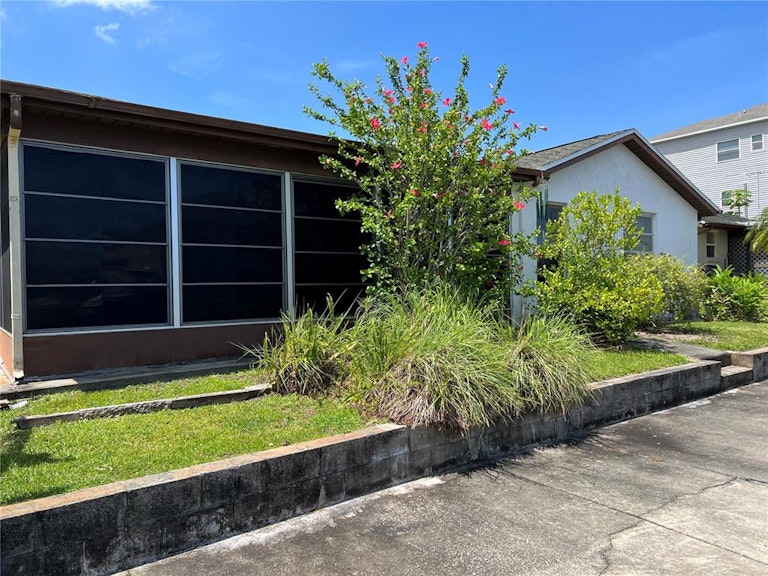Photo 17 of 25 - 7431 Islander Ln, Hudson, FL 34667