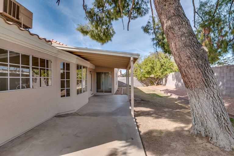 Photo 22 of 23 - 4302 E Windmere Dr, Phoenix, AZ 85048