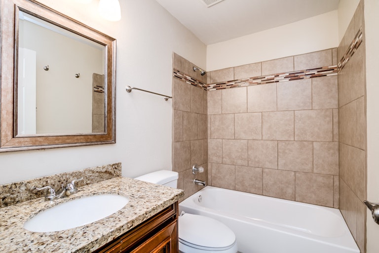 Photo 22 of 30 - 2833 W Michigan Ave, Phoenix, AZ 85053