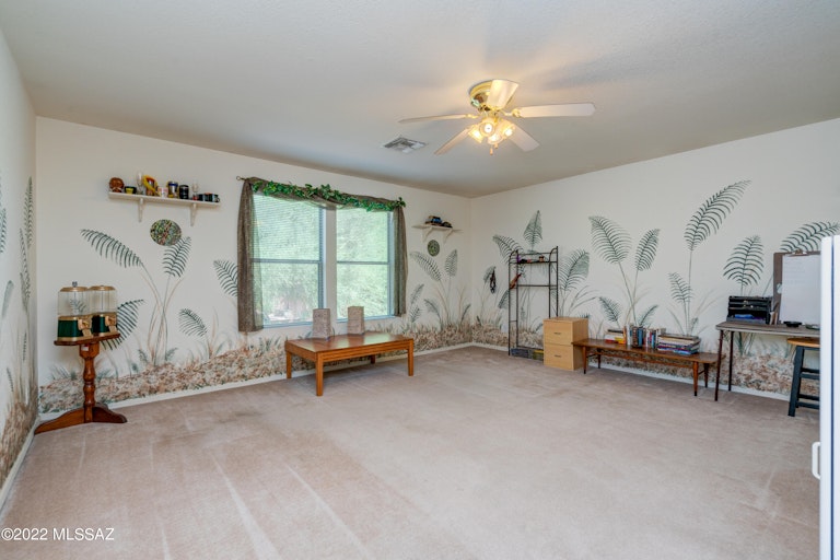 Photo 14 of 21 - 10175 N Eight Iron Ln, Tucson, AZ 85737