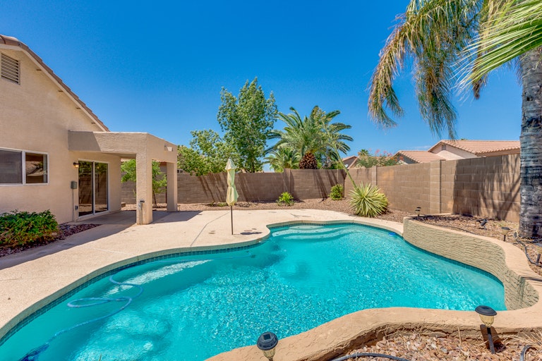 Photo 5 of 30 - 1858 E Carla Vista Dr, Chandler, AZ 85225