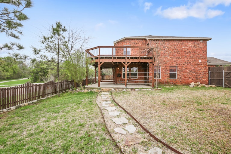 Photo 6 of 27 - 107 Southwestern Dr, Forney, TX 75126