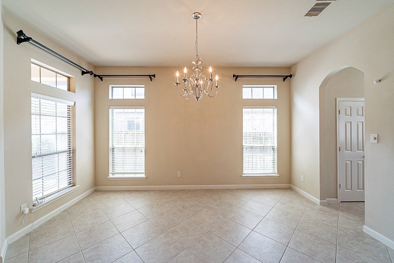 Photo 16 of 37 - 14727 Fountain Stone Ln, Humble, TX 77396