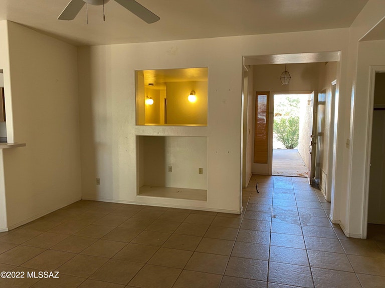 Photo 5 of 6 - 5534 S Gainsborough Rd, Tucson, AZ 85746