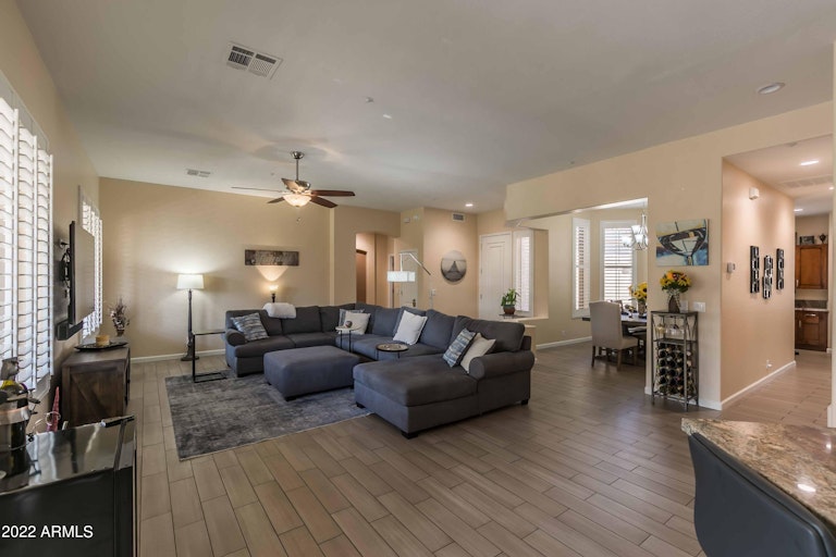 Photo 9 of 33 - 22396 N 76th Pl, Scottsdale, AZ 85255
