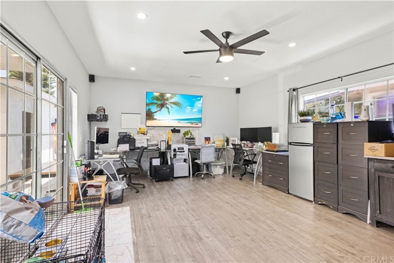 Photo 21 of 36 - 5546 Carfax Ave, Lakewood, CA 90713
