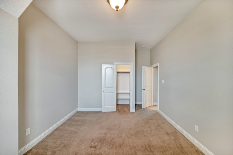 Photo 37 of 43 - 2740 Cape Pearl Dr, Grand Prairie, TX 75054