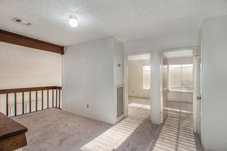 Photo 11 of 17 - 7802 Del Glen Ln, Houston, TX 77072
