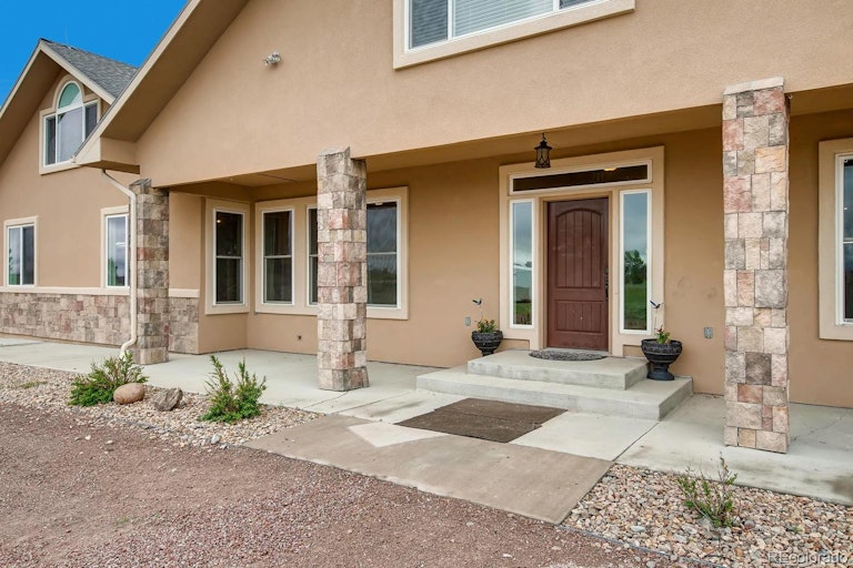 Photo 6 of 38 - 6233 Lake Gulch Rd, Castle Rock, CO 80104