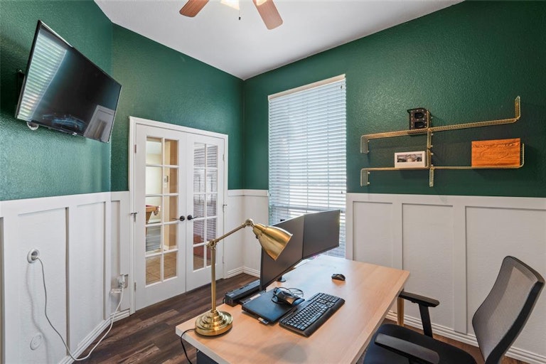 Photo 23 of 39 - 318 Fort Edward Dr, Arlington, TX 76002