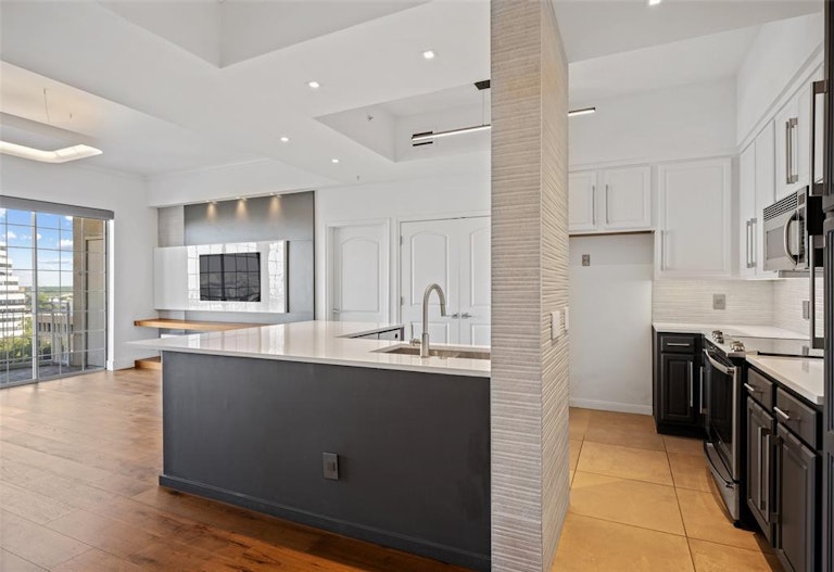 Photo 1 of 38 - 3225 Turtle Creek Blvd #1226, Dallas, TX 75219