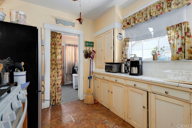 Photo 5 of 38 - 1791 Rose Villa St, Pasadena, CA 91106