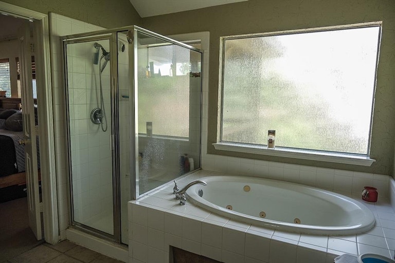 Photo 10 of 17 - 19 Cider Mill Ct, Spring, TX 77382