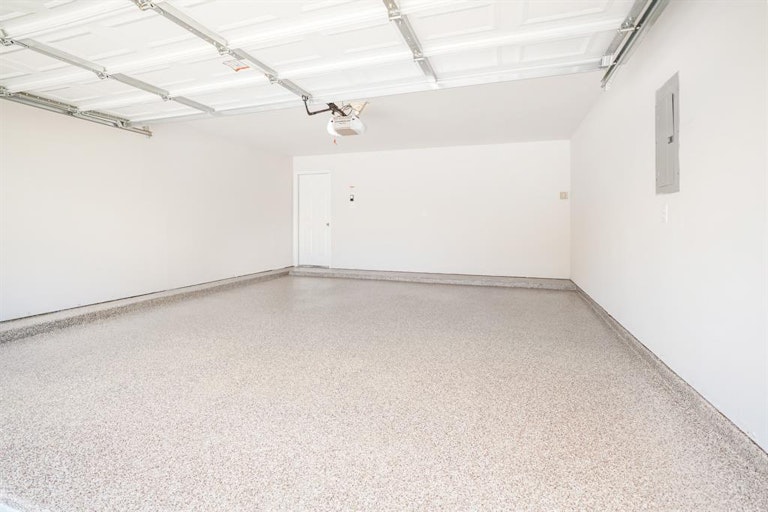 Photo 10 of 42 - 403 Mystic Glen Loop, Kingwood, TX 77339