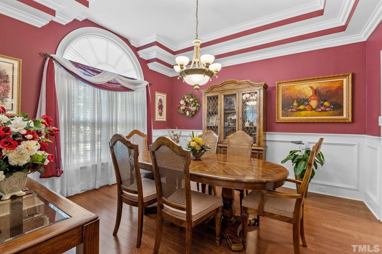 Photo 13 of 40 - 6103 Valentine St, Zebulon, NC 27597