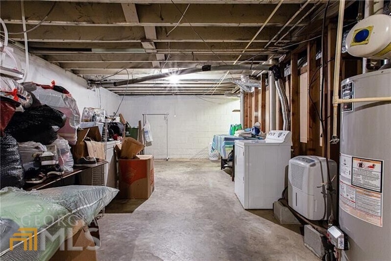 Photo 31 of 37 - 2612 Clairmont Rd NE, Atlanta, GA 30329