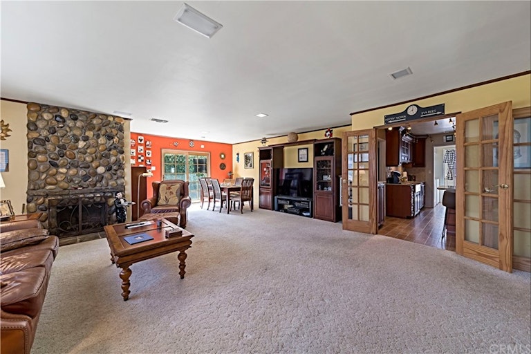 Photo 5 of 37 - 19002 E Haltern Ave, Glendora, CA 91740