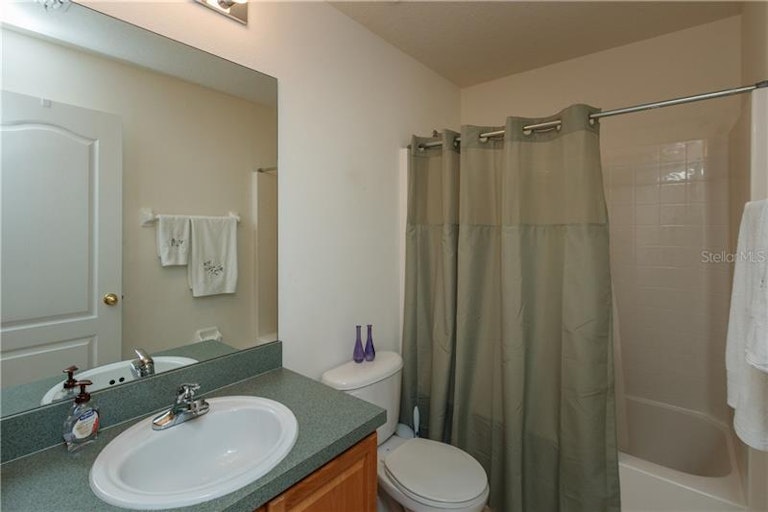 Photo 19 of 25 - 469 Newhearth Cir, Winter Garden, FL 34787