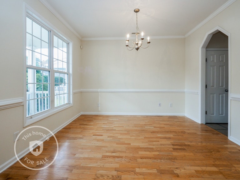Photo 10 of 26 - 8108 Rolling Glenn Dr, Raleigh, NC 27616