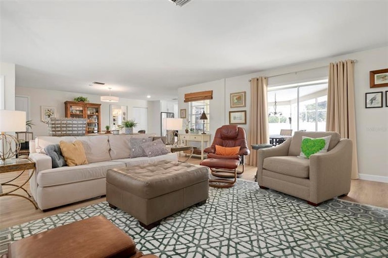 Photo 11 of 46 - 1506 54th St W, Bradenton, FL 34209