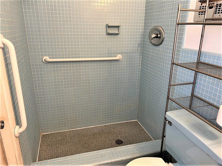 Photo 21 of 41 - 1246 W Wellington Dr, Deltona, FL 32725