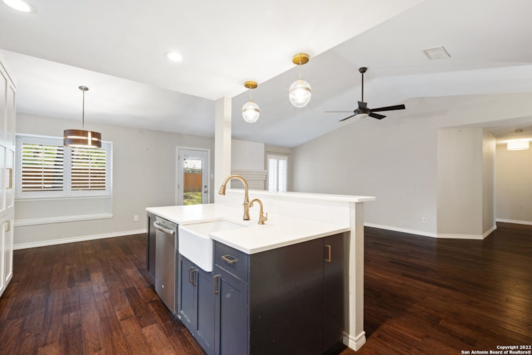 Photo 12 of 28 - 13930 Chisom Creek St, San Antonio, TX 78249