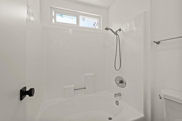 Photo 23 of 38 - 27372 Iris Ave, Mission Viejo, CA 92692