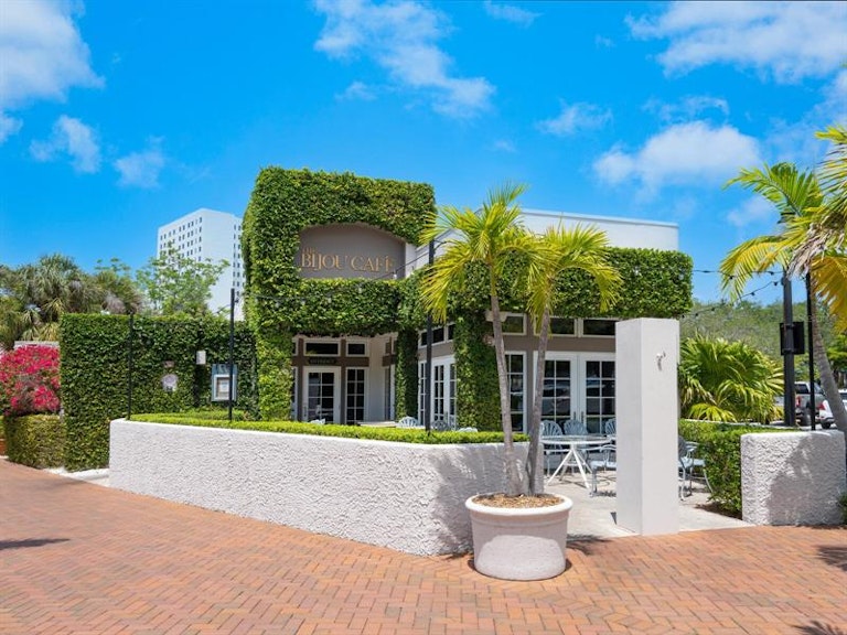 Photo 59 of 69 - 635 N Osprey Ave, Sarasota, FL 34236