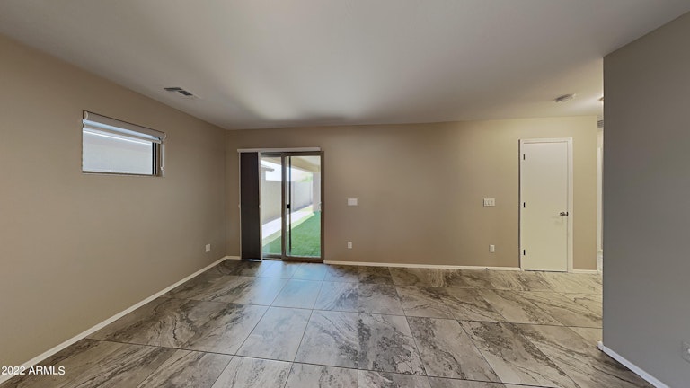 Photo 2 of 11 - 1820 S Descanso Rd, Apache Junction, AZ 85119