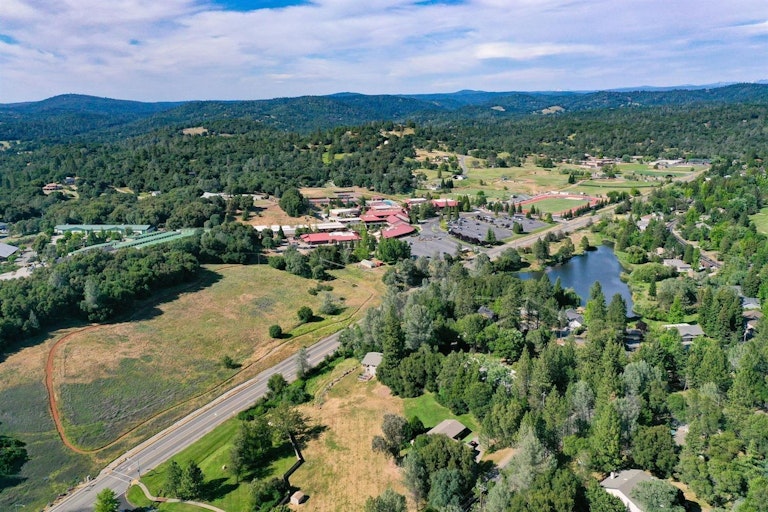 Photo 57 of 58 - 22550 Sunset Ridge Dr, Auburn, CA 95602